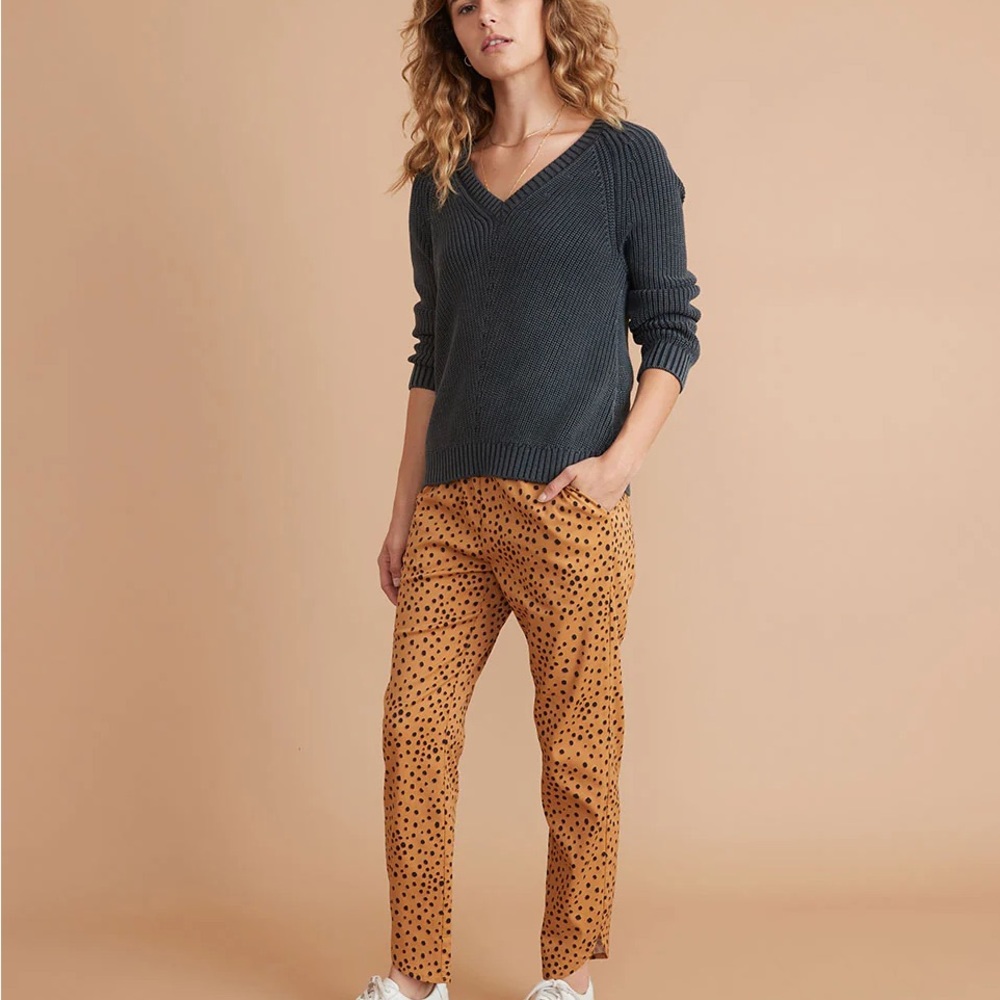 Marine Layer Ezra V-Neck Sweater in Anthracite